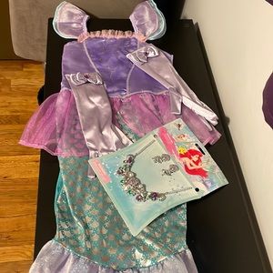 3/4 year old (size 110)mermaid dress up dress with gloves and Ariel jewelry set